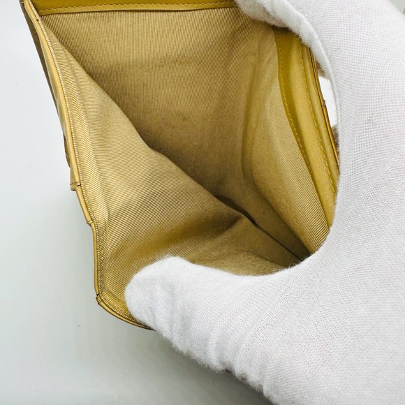 Chanel quilted Classic Flap Wallet - Picture 11 of 13